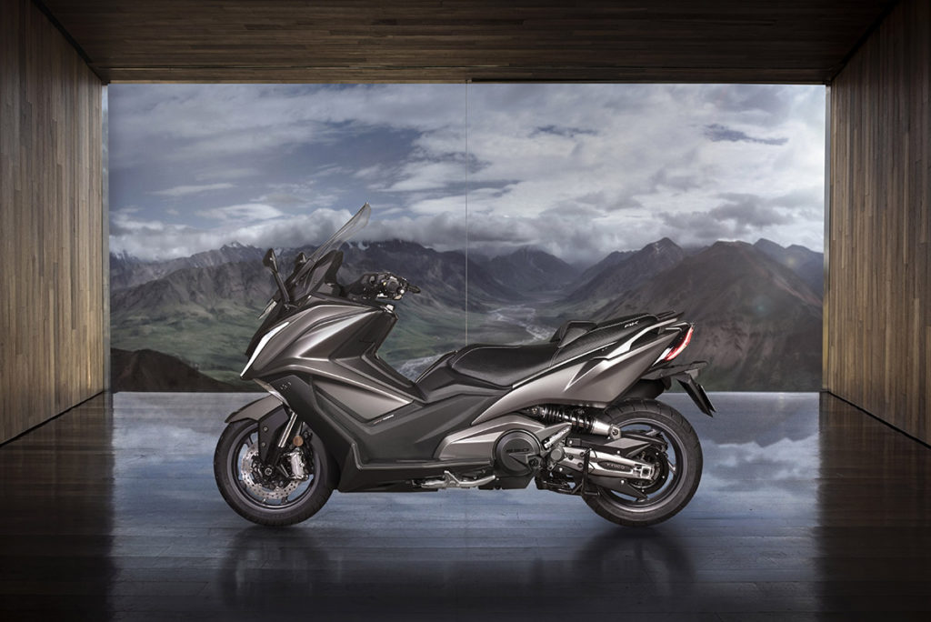 Kymco AK 550